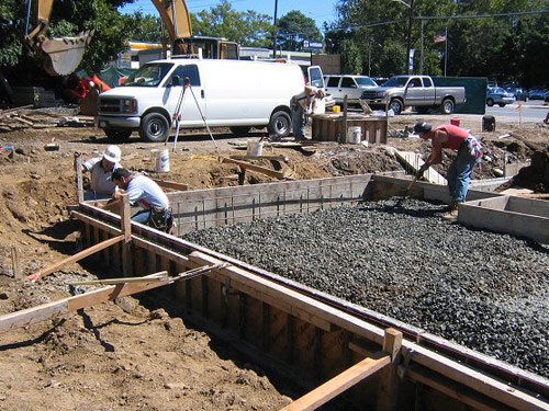 retaining wall contractor