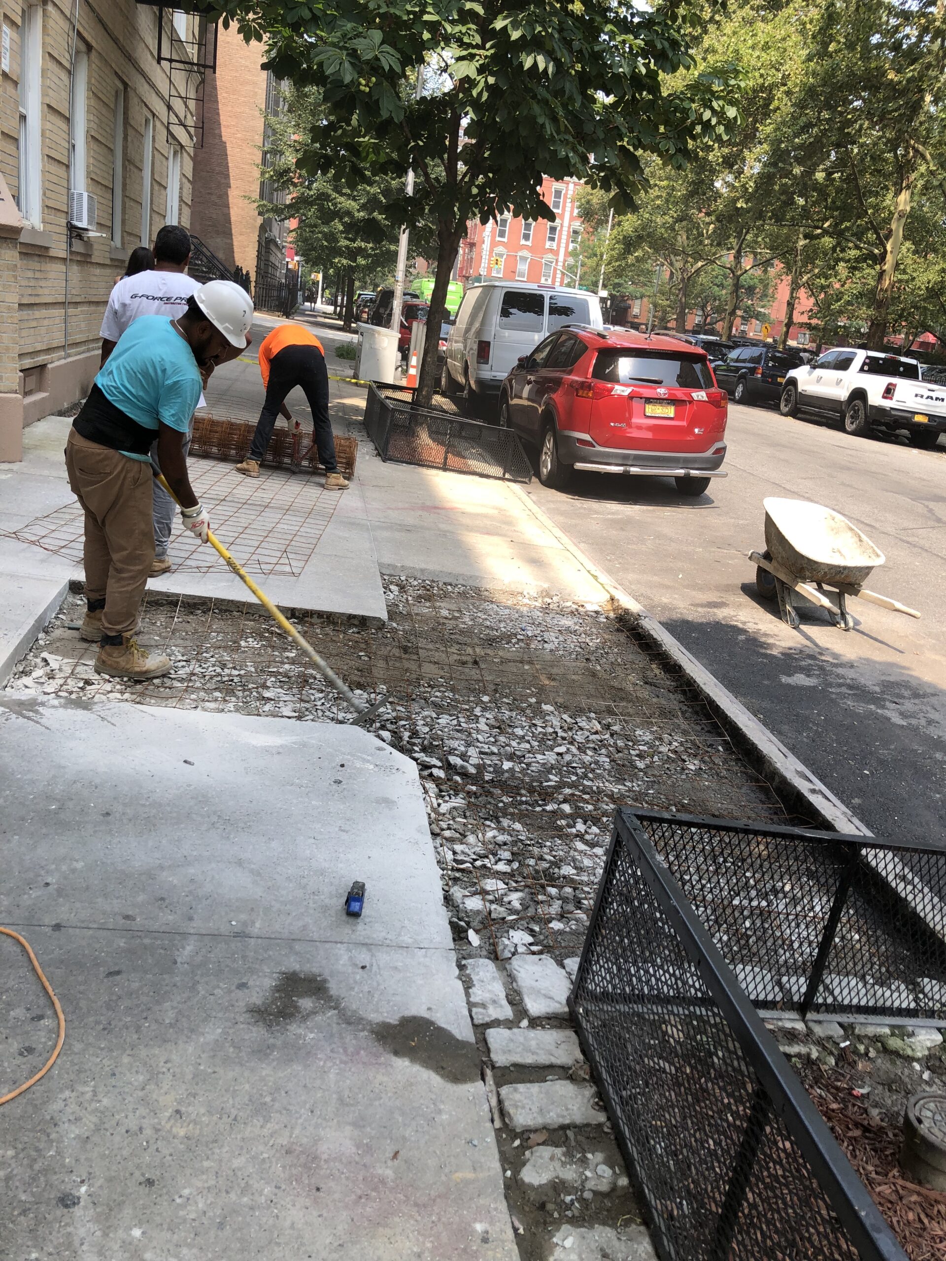 When Do You Need A Concrete Sidewalk Repair Expert?