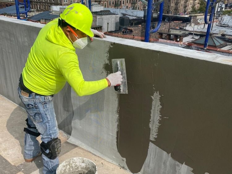 Hiring a Stucco Repair Contractor