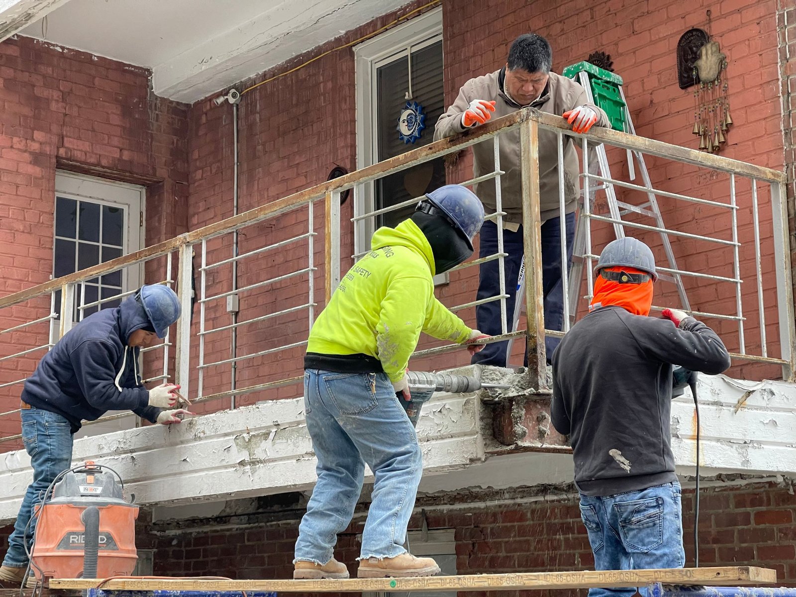 balcony repair contractors Queens